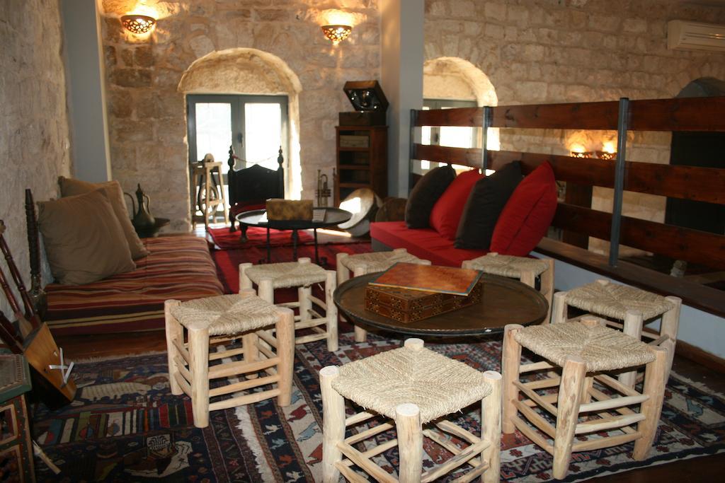 Shulamit Yard Hotel Рош Пина Екстериор снимка