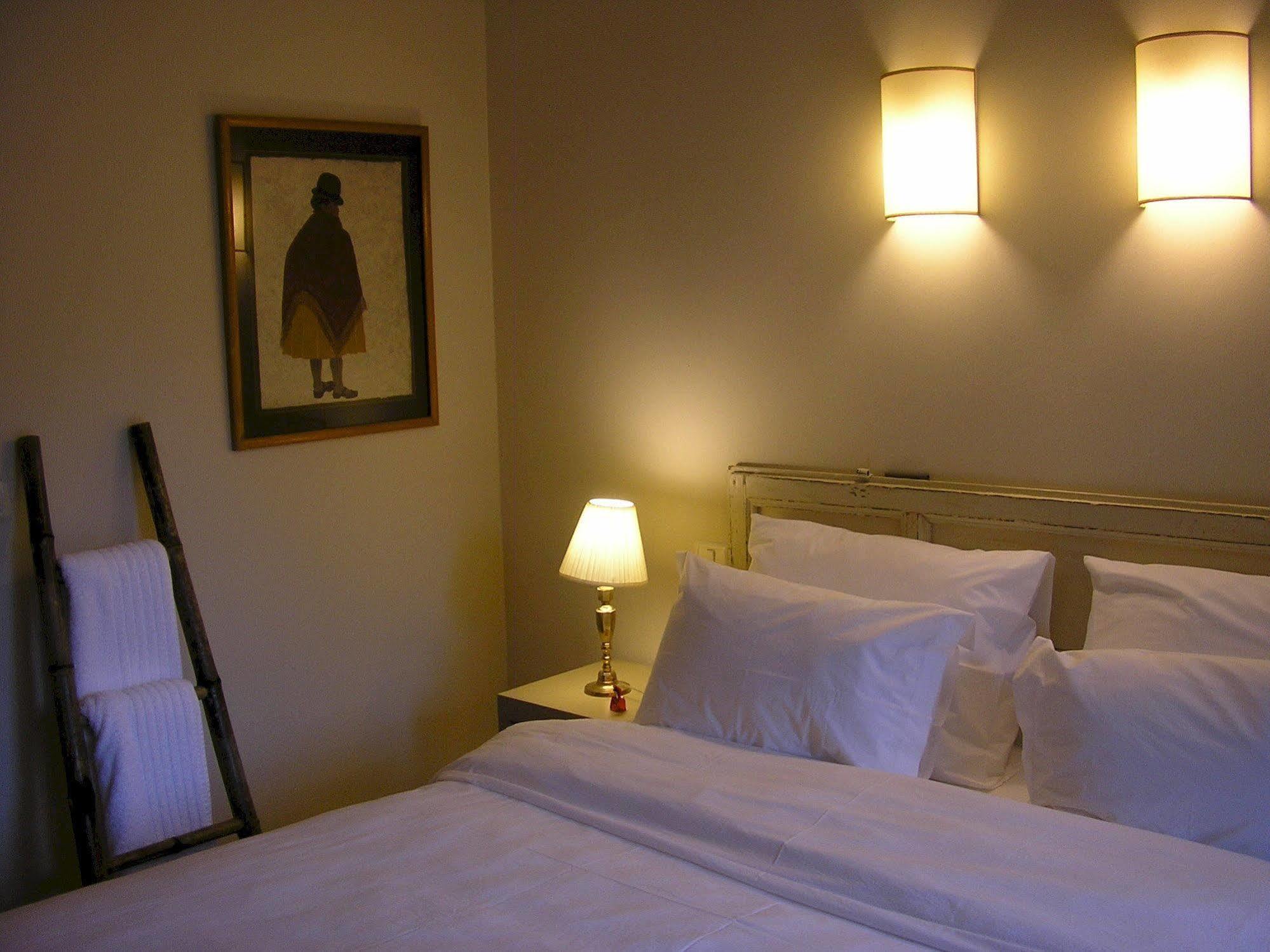 Shulamit Yard Hotel Рош Пина Екстериор снимка